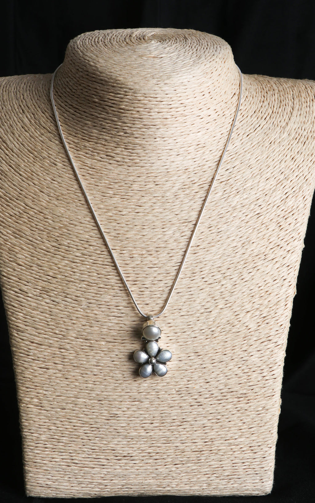 Floral Pearl Pendant-4