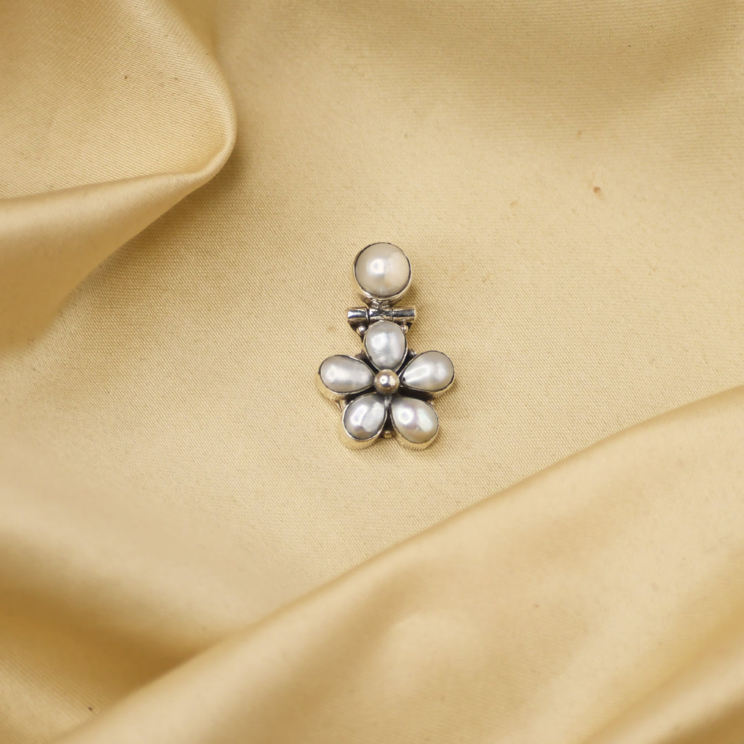 Floral Pearl Pendant-3